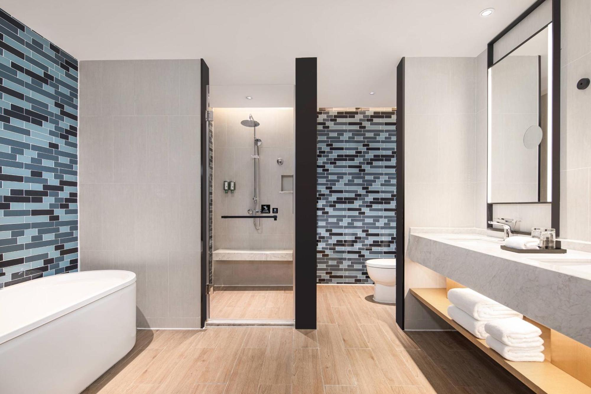 Отель Fairfield By Marriott Xining North Экстерьер фото